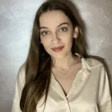 Alessia - Insegnante di italiano scolastico - Barletta
