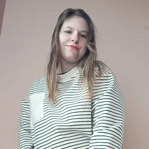 Julieta - profesor de física - Santa Rosa