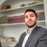 Daniele - Insegnante di diritto civile - Roma