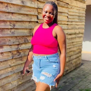 Yonwaba - English tutor - Bloemfontein