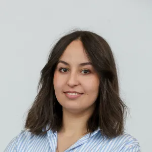 Tinhinane - Prof de maths - Vélizy-Villacoublay