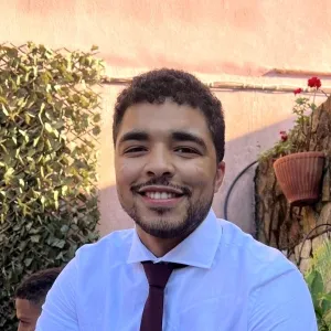 Hugo - Professor de físico-química - Amadora