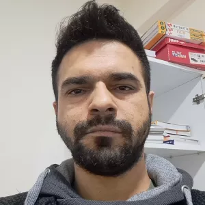 Mehmet - Matematik öğretmeni - 