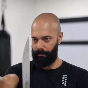 RAFAEL - Professor de artes marciais - 