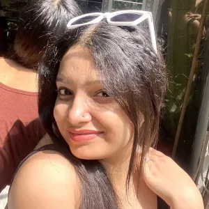 PRIYA - History tutor - Delhi