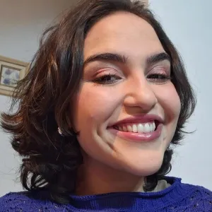 Isabela - Prof de explicações - Curitiba
