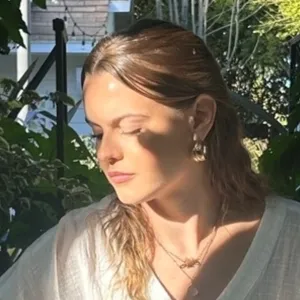 Lilia - Yoga tutor - Los Angeles