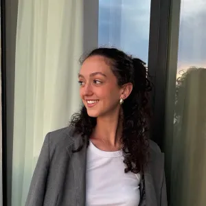 Léa - Prof de français - Paris