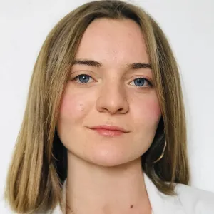 Alice - Prof de français - Paris