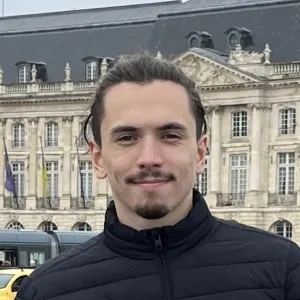 Nathan - Prof d'aide aux devoirs - Fougères