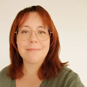 Nicole - Prof d'aide à la rédaction de cv - lettre de motivation - Le Flon