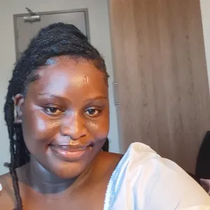 Cebisile Lisa - Economics tutor - Cape Town