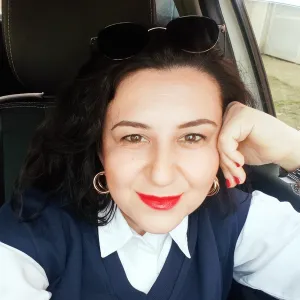 Arzu - Tarih öğretmeni - Edirne