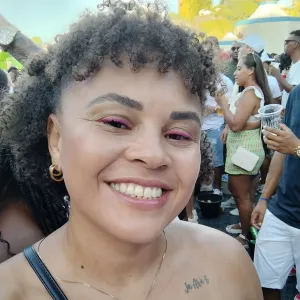 Jackeline - Prof de ciências da nutrição - 