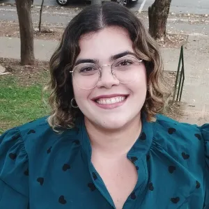 Ana Clara - Professor de português - São Paulo