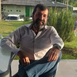 Jorge - profesor de mercadeo - Armenia