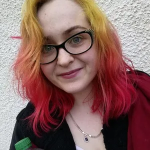 Charlotte - Jewellery tutor - Glenrothes