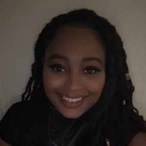 Aisha - Reading tutor - London