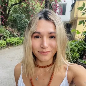 Raquel - Yoga instructor - São Paulo