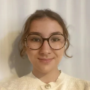 Léonie - Prof d'aide aux devoirs - La Chapelle-Heulin