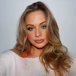 Bailey - Piano tutor - Columbia