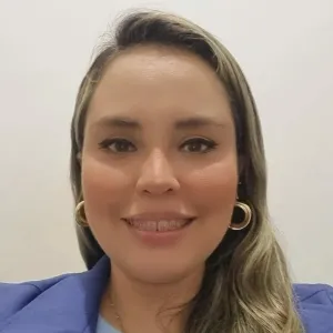 Debora - Professor de matemática - São Luís