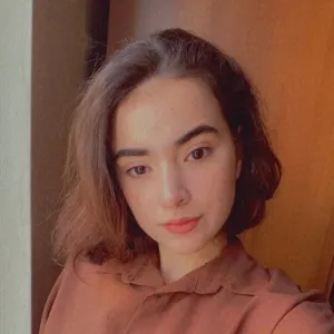 Yasmin - Arapça öğretmeni - Bursa