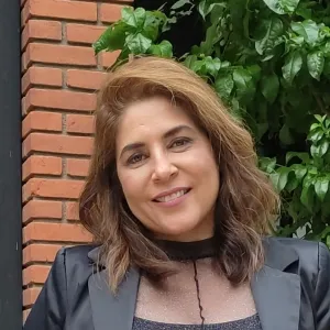 SILVANA - Prof de psicologia - Granja Viana