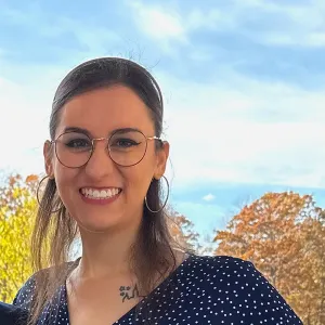 Laura - Drawing tutor - Plano