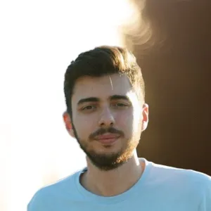 Yunus - Sinema öğretmeni - İstanbul