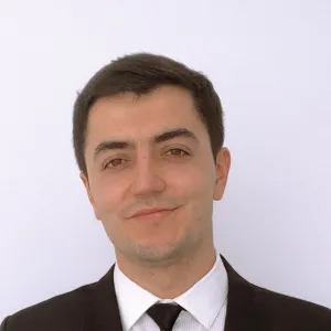 Luis - profesor de diseño - Madrid