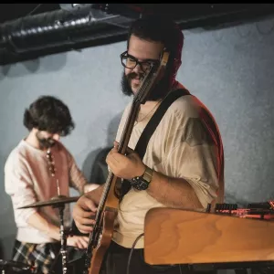 Mert Baran - Gitar öğretmeni - 