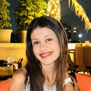 Bhakti - English tutor - Pune