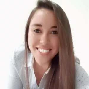 Virginia - profesor de guitarra - Maipú
