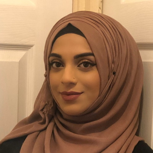 Fatimah - Leicester, : Qualified primary school teacher available to ...