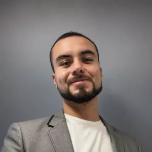 Adolfo - Prof de percussions - Paris 13e