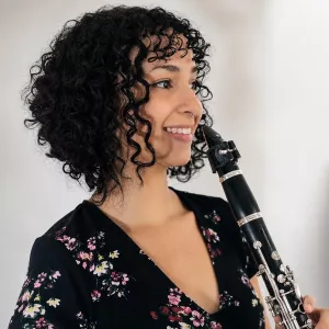Mariana - Professor de Outros Instrumentos de Sopro - Barra Funda