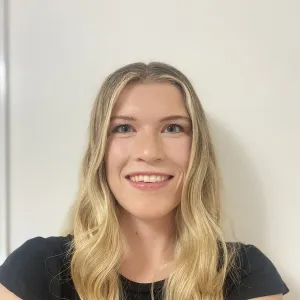 Julia - English tutor - Hamilton