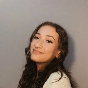 Valeria - Profe de inglés - Cartago