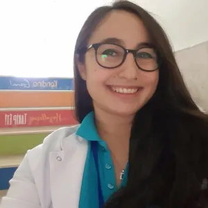 Esra - Biyoloji öğretmeni - Kemalpaşa