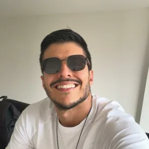 Jesus davir - Profe de medicina - Bogotá