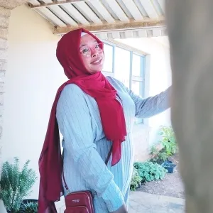 Faatimah - English tutor - Port Elizabeth