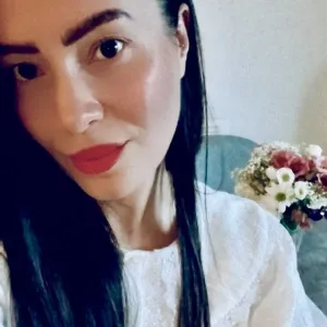 Sara - Italian teacher - Neston