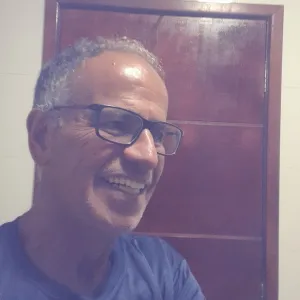 Luiz - Prof de finanças - Uberlândia