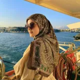 Zeynep - Din kültürü ve ahlak bilgisi öğretmeni - Düzce
