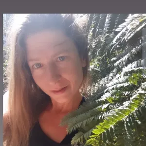 Melina - profesor de biología - Oliveros