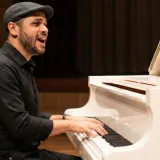 Tiago Qadash - Prof de canto - 