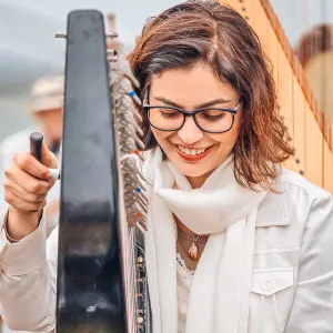 Rayana - Harp tutor - Tijuca