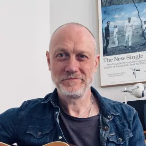 James - Guitar tutor - Lewes