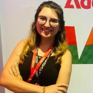 Nicolly - Prof de design - Mauá